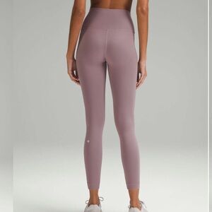 Lululemon Wunder Train High Rise 25”